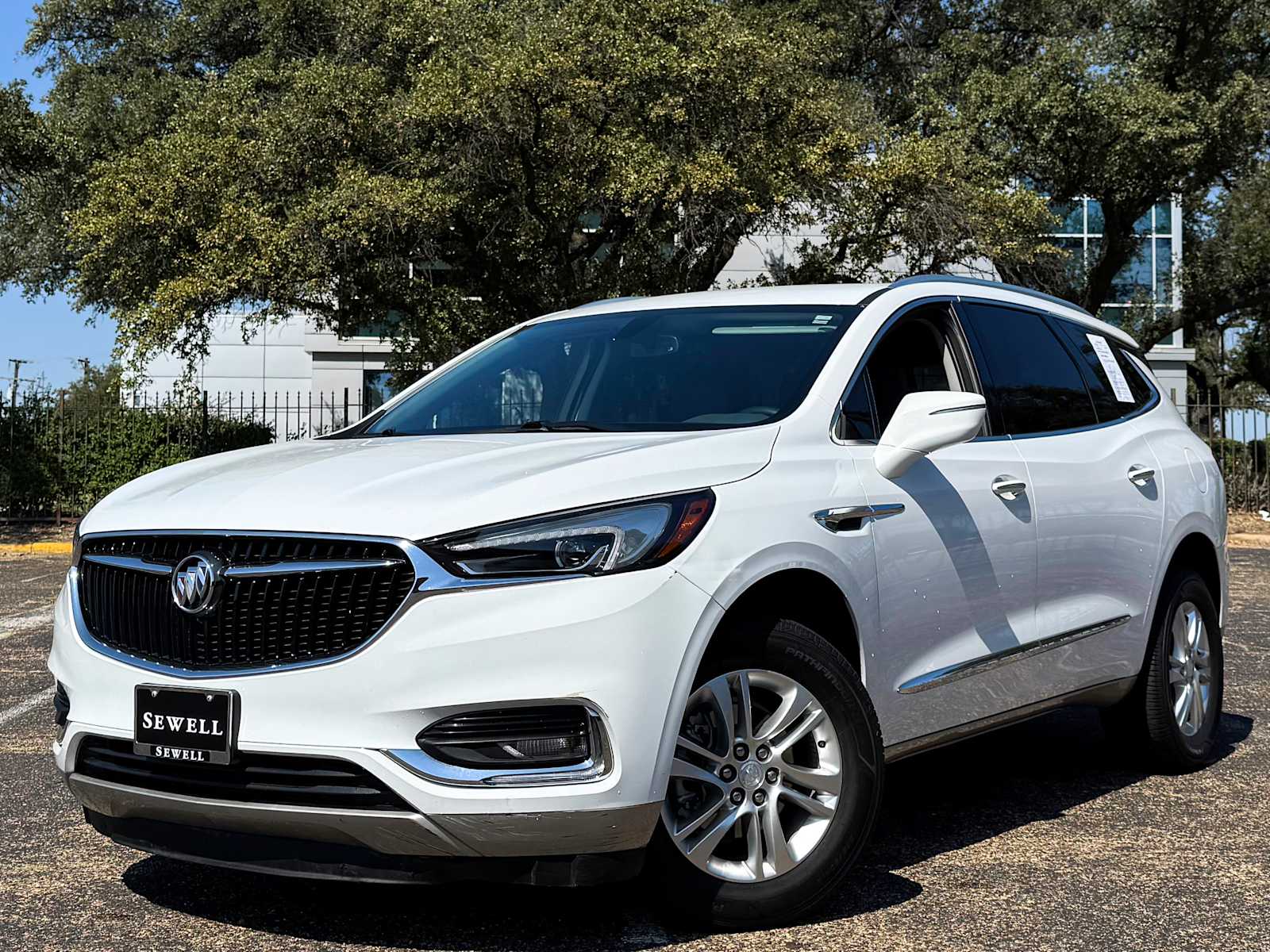 2021 Buick Enclave Essence