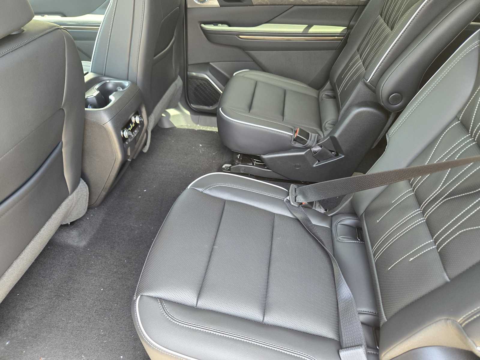 New 2026 Ebony Twilight Metallic Buick Avenir image 18