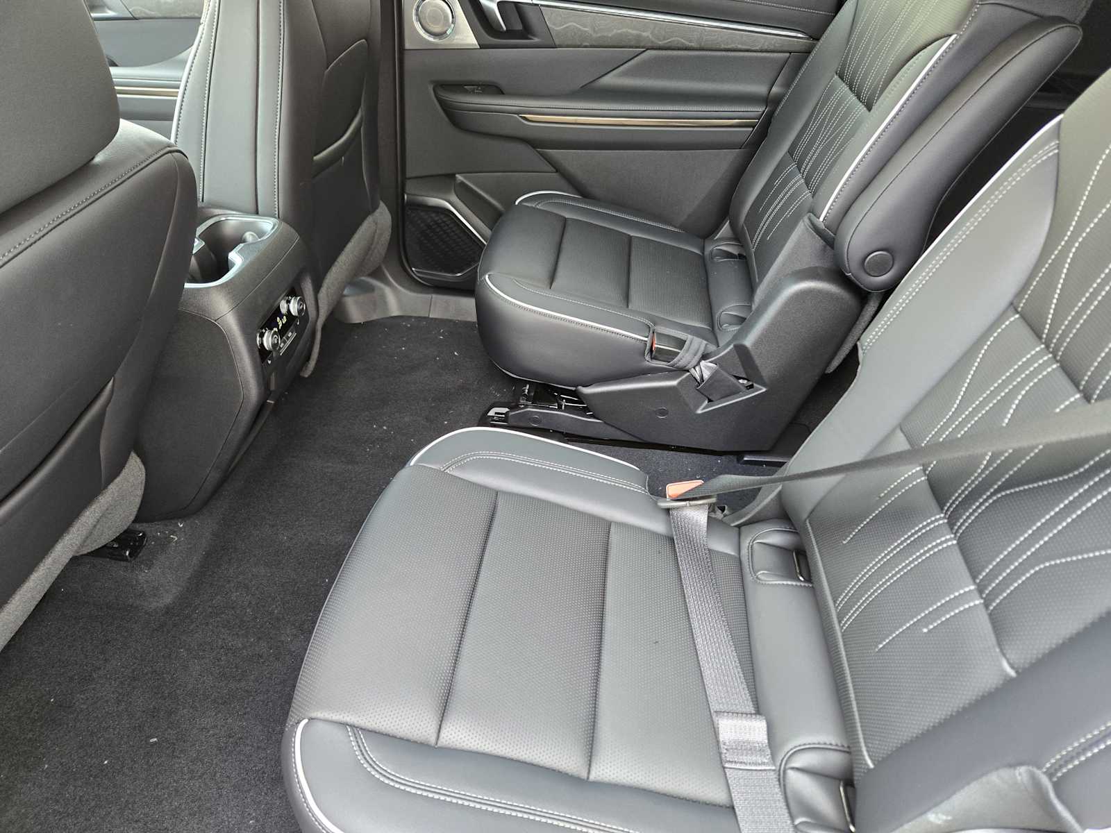 New 2026 Ebony Twilight Metallic Buick Avenir image 18
