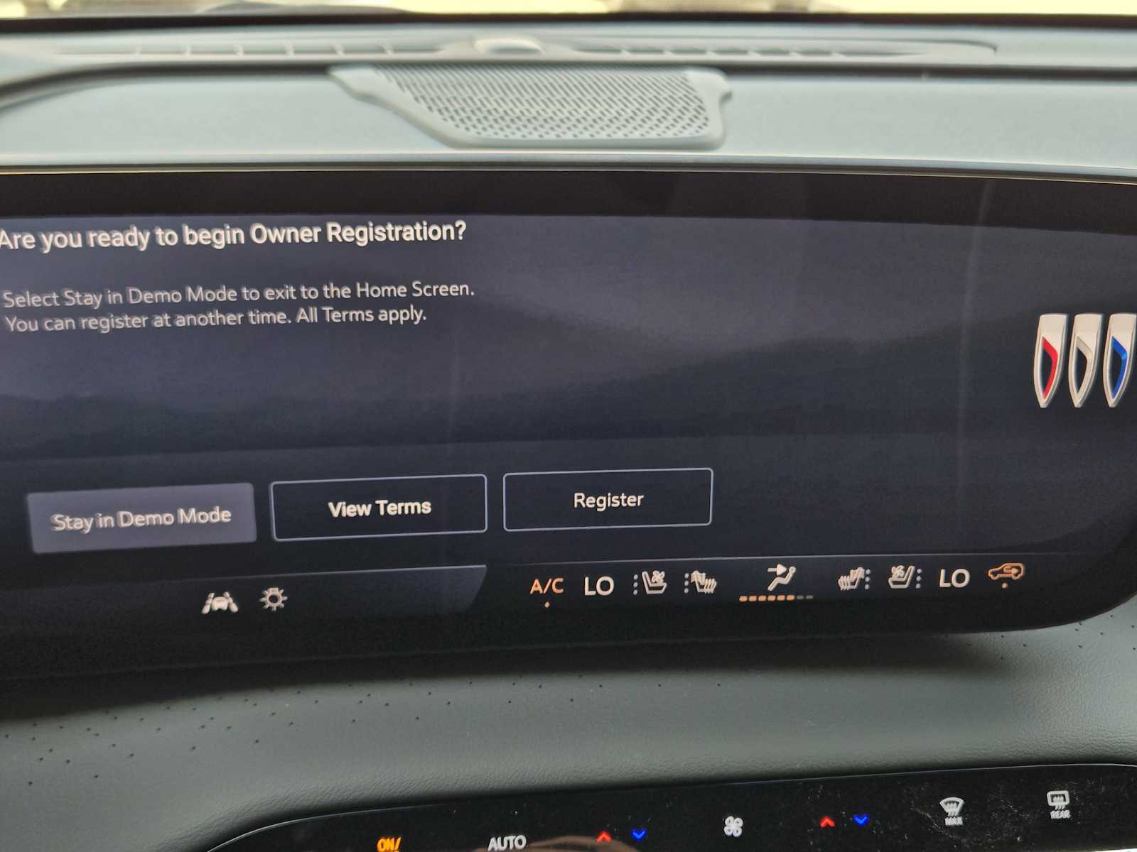 New 2026 Ebony Twilight Metallic Buick Avenir image 11