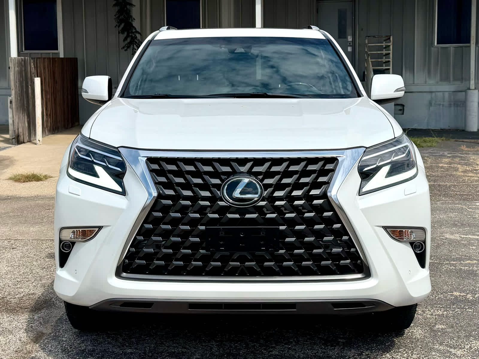 Used 2020 Starfire Pearl Lexus Premium image 10