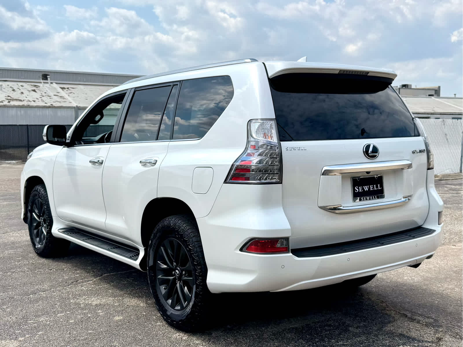 Used 2020 Starfire Pearl Lexus Premium image 4