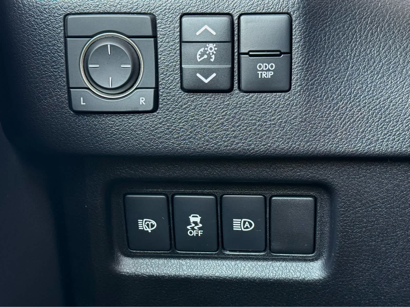 Used 2020 Starfire Pearl Lexus Premium image 16