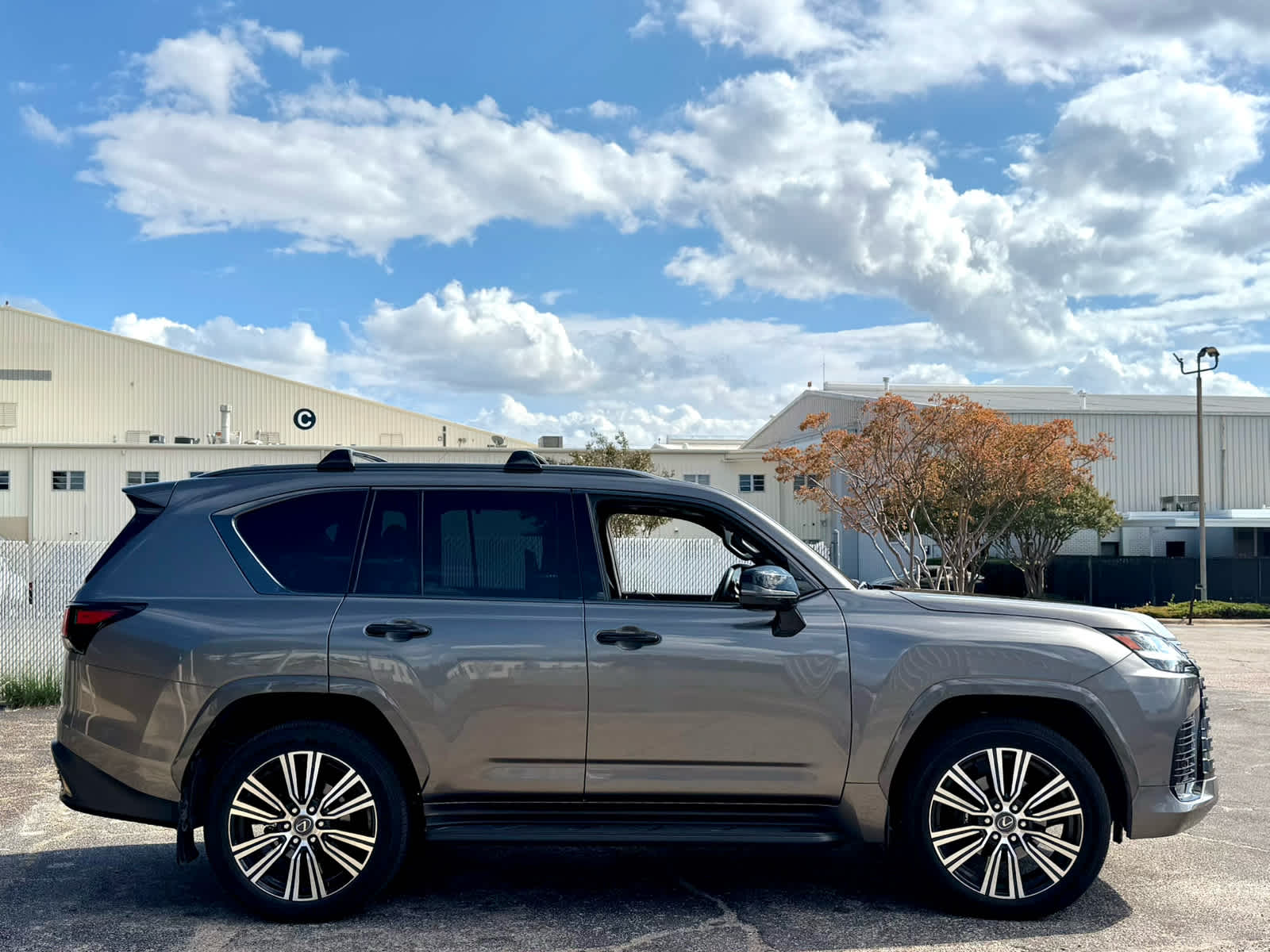 Used 2025 Manganese Luster Lexus Luxury image 8