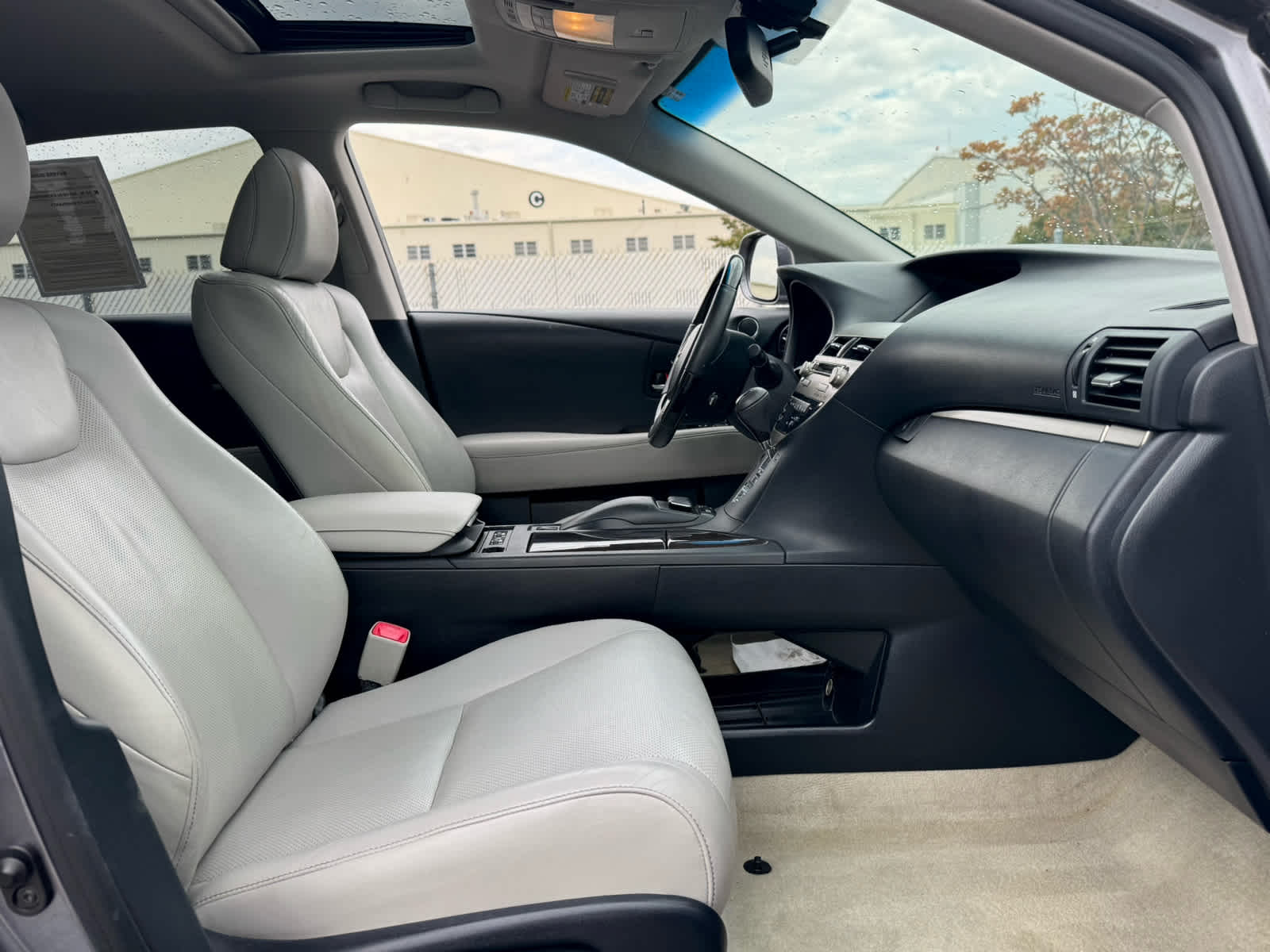 Used 2014 Nebula Gray Pearl Lexus  image 11
