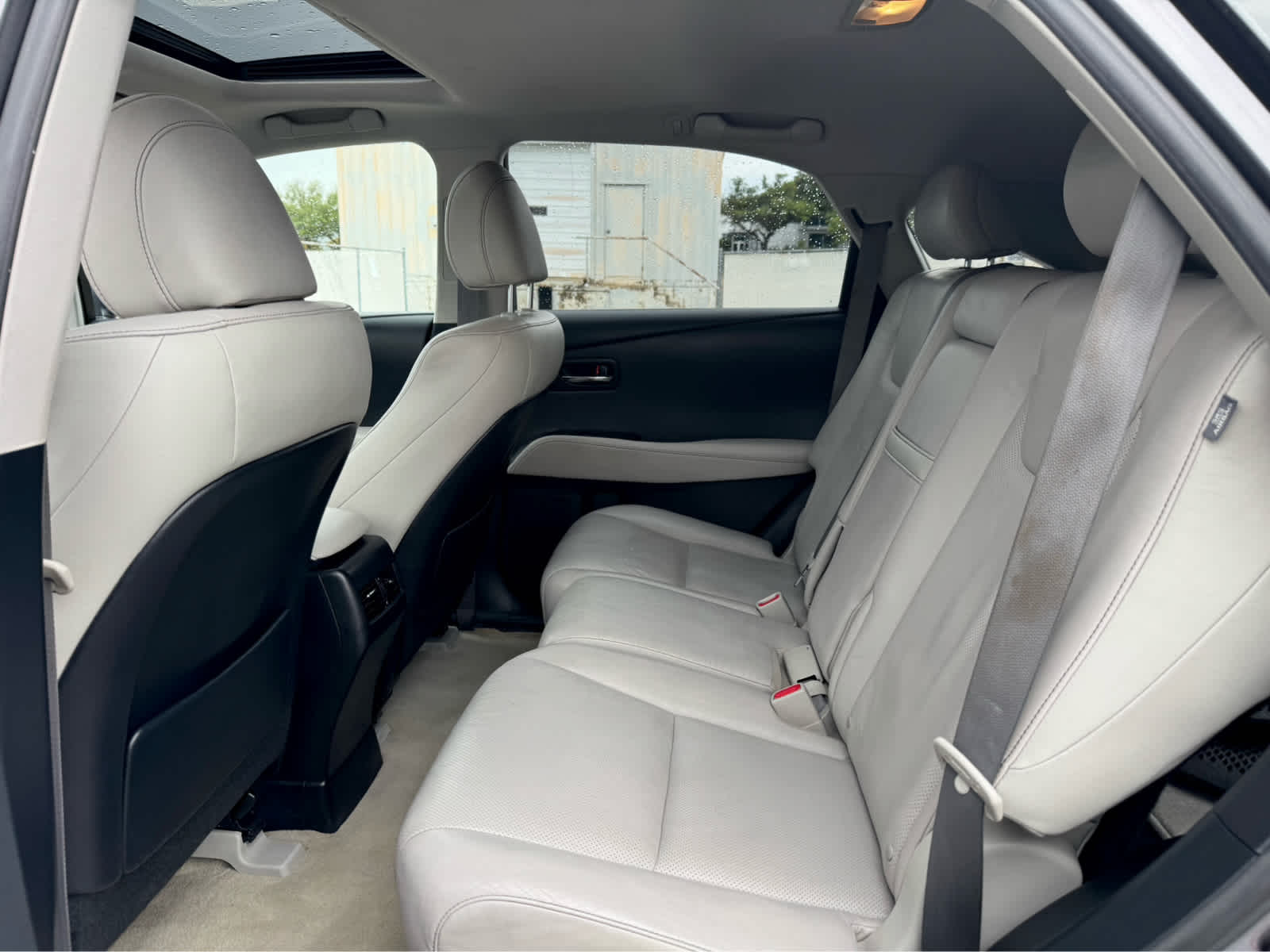 Used 2014 Nebula Gray Pearl Lexus  image 13