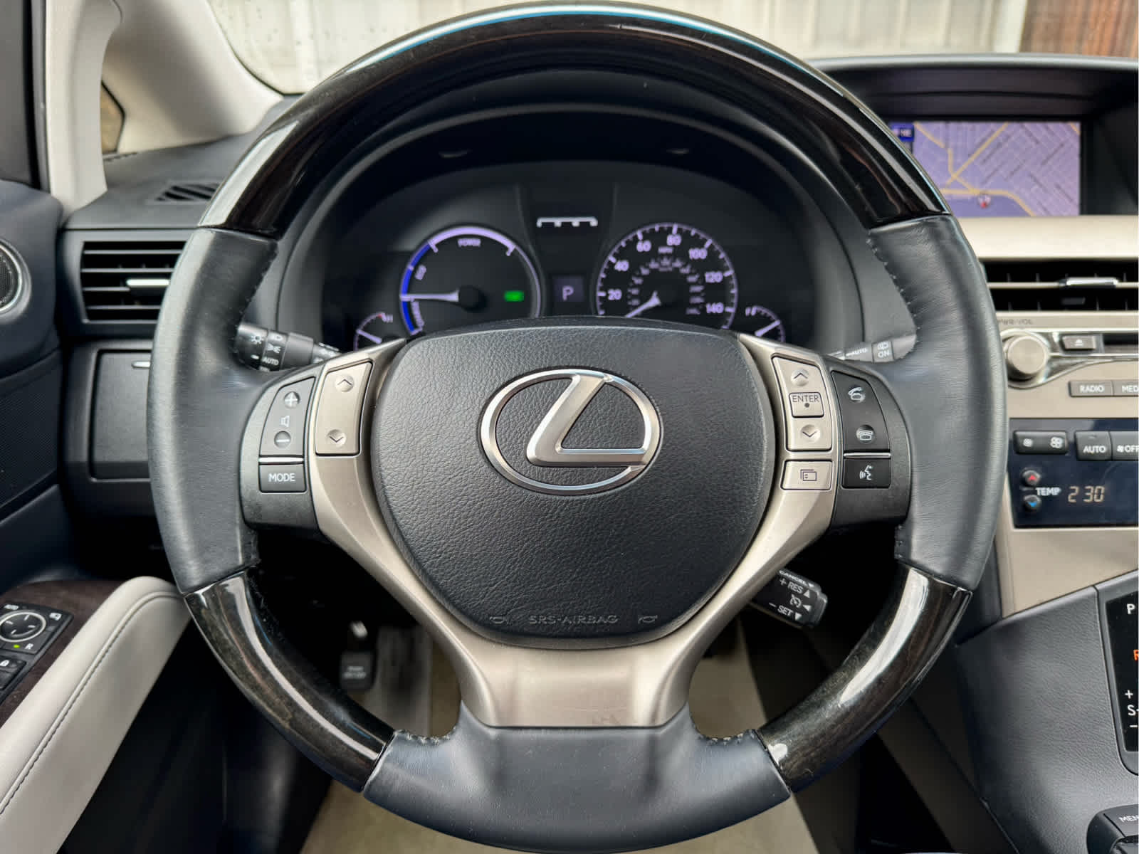 Used 2014 Nebula Gray Pearl Lexus  image 19