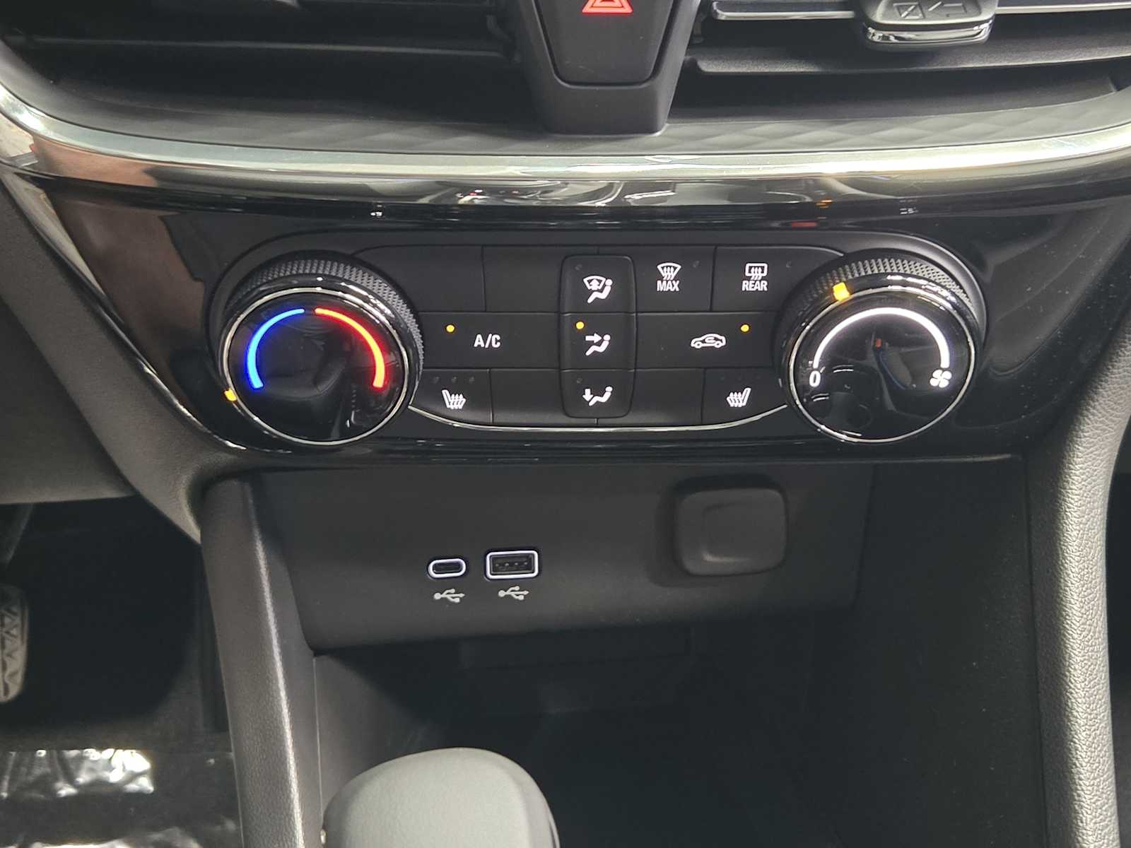2026 Buick Encore GX Sport Touring - Photo 13