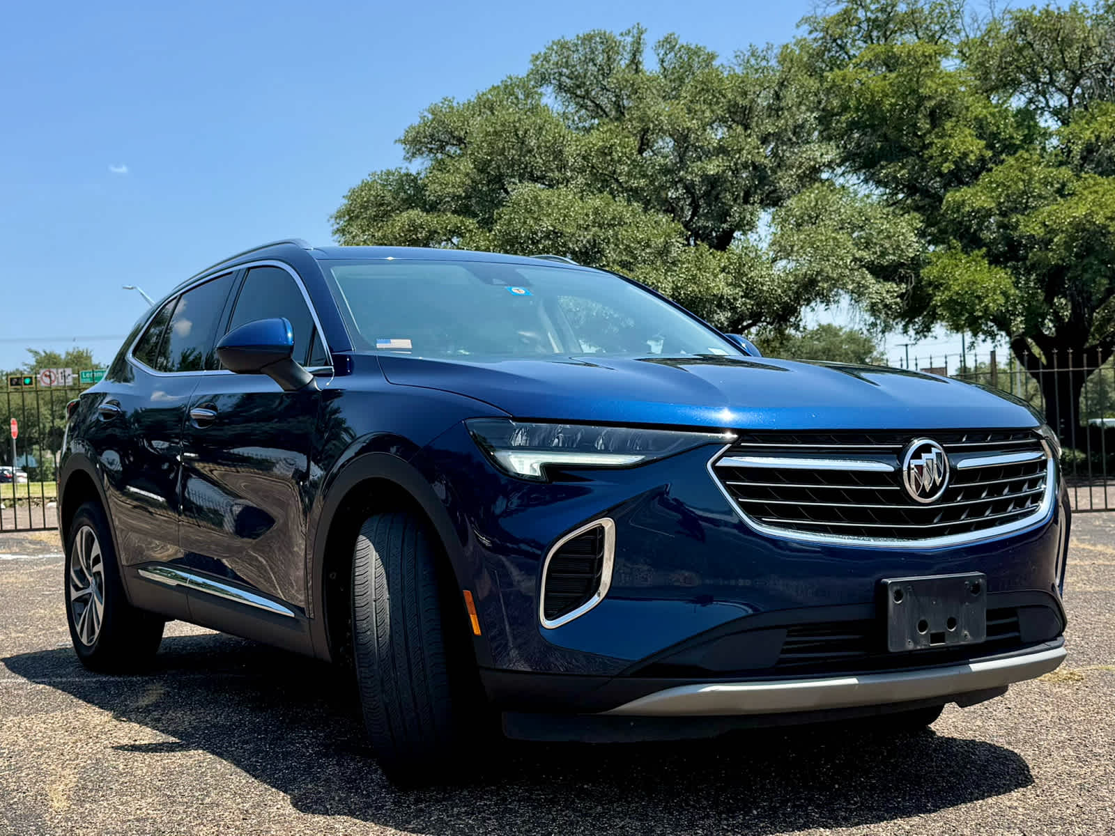 Certified Used 2023 Sapphire Metallic Buick Essence image 9