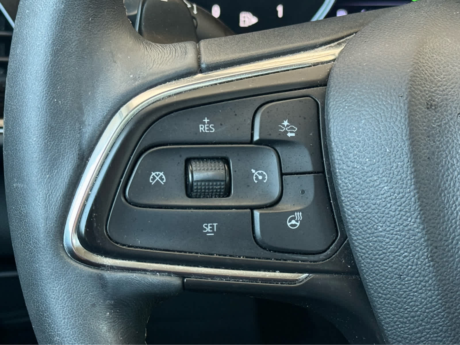 Certified Used 2023 Sapphire Metallic Buick Essence image 18