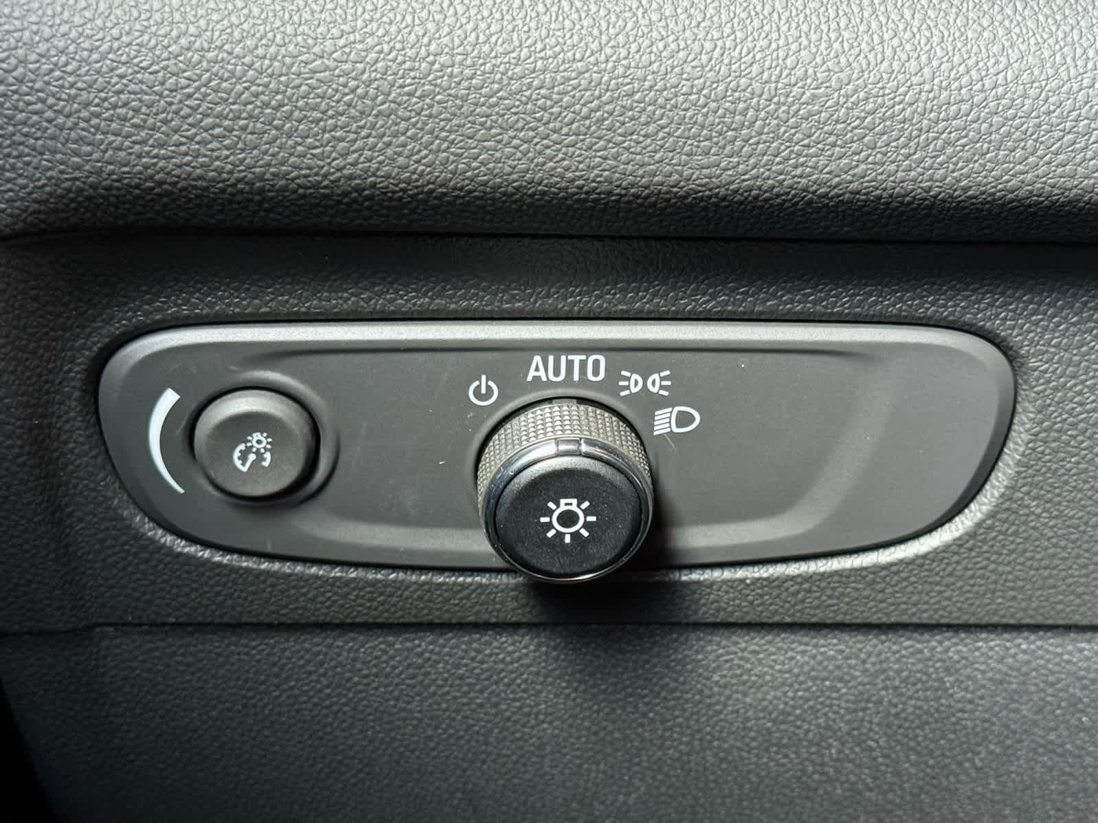 Certified Used 2023 Moonstone Gray Metallic Buick Essence image 16