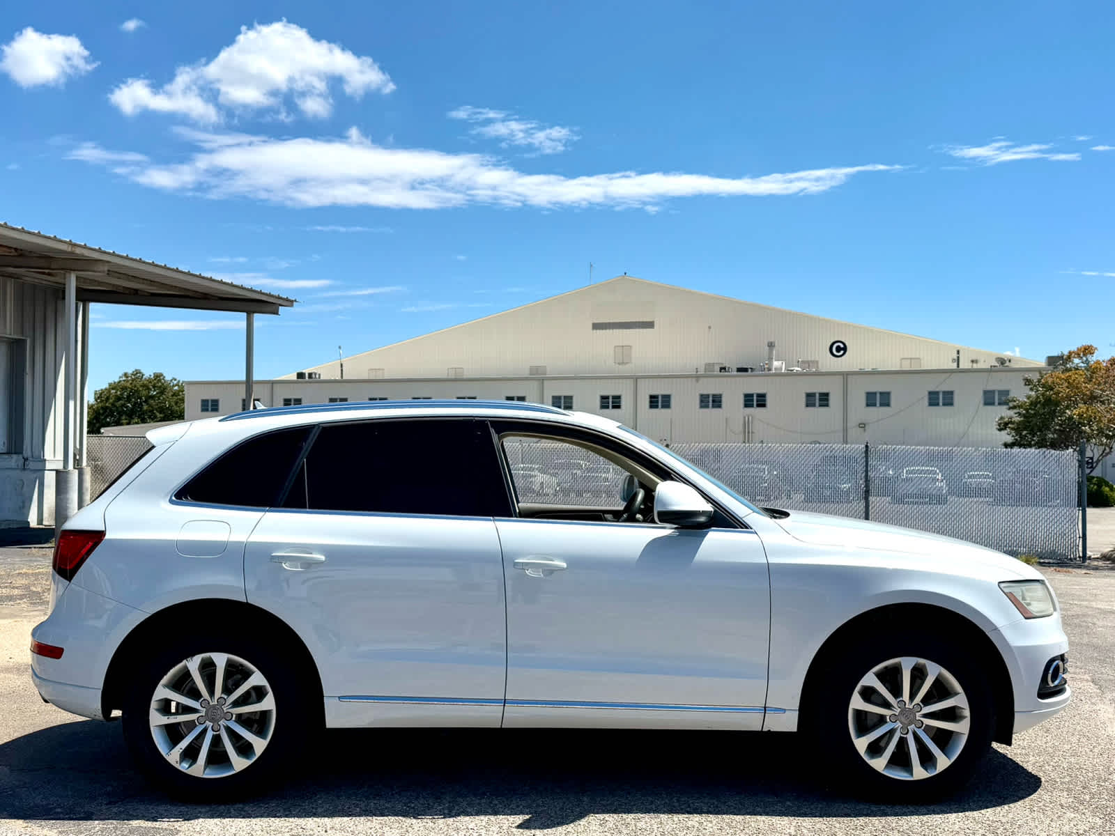 Used 2013  Audi Premium Plus image 8