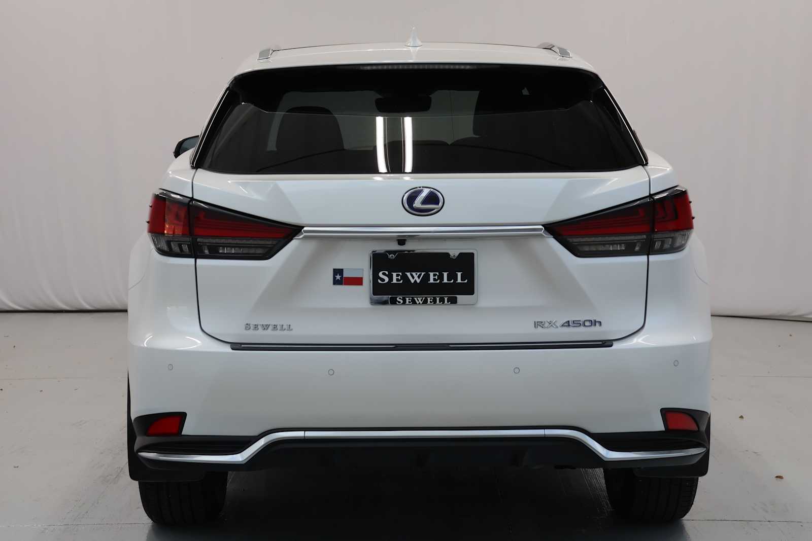Used 2022 Eminent White Pearl Lexus  image 6