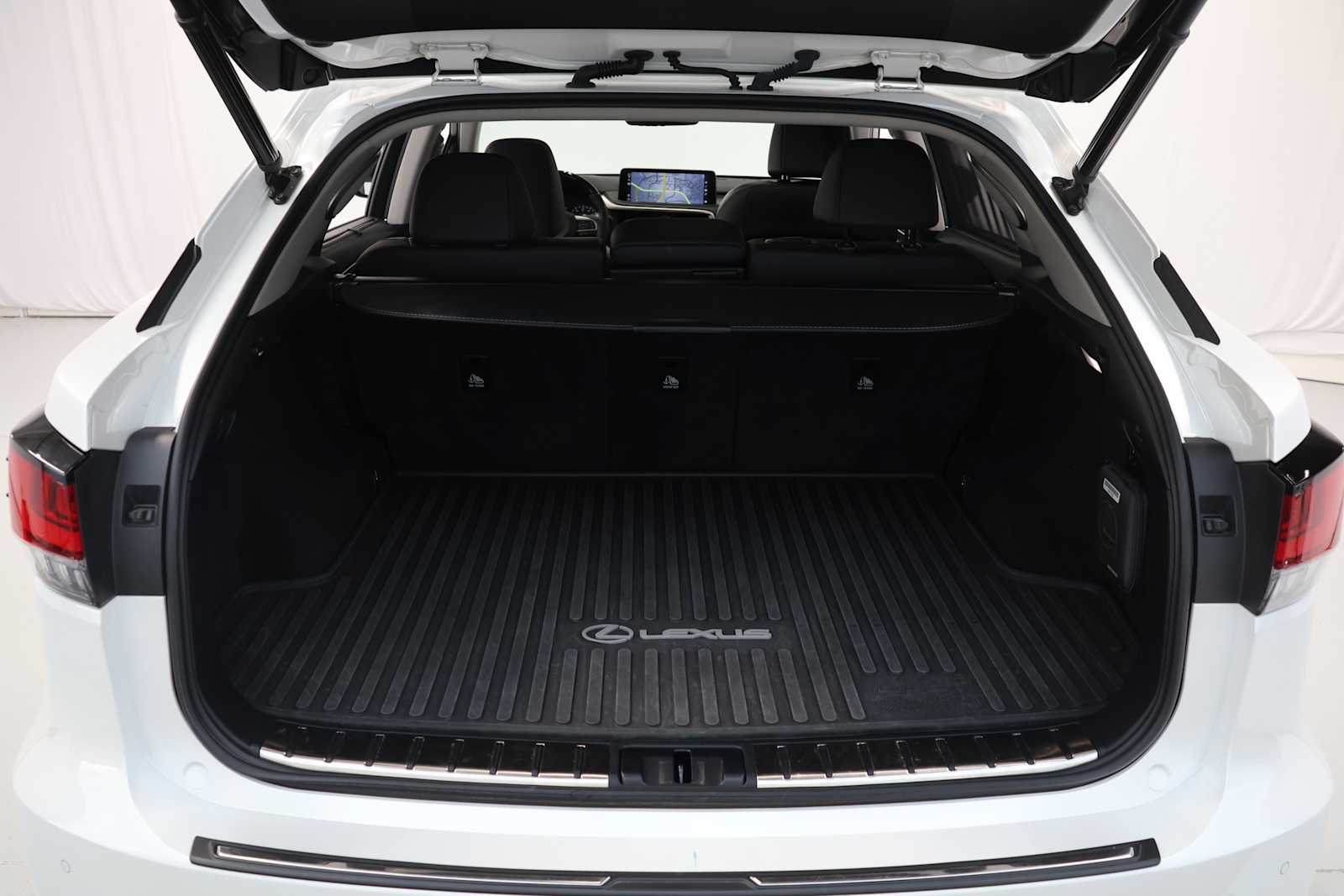 Used 2022 Eminent White Pearl Lexus  image 26