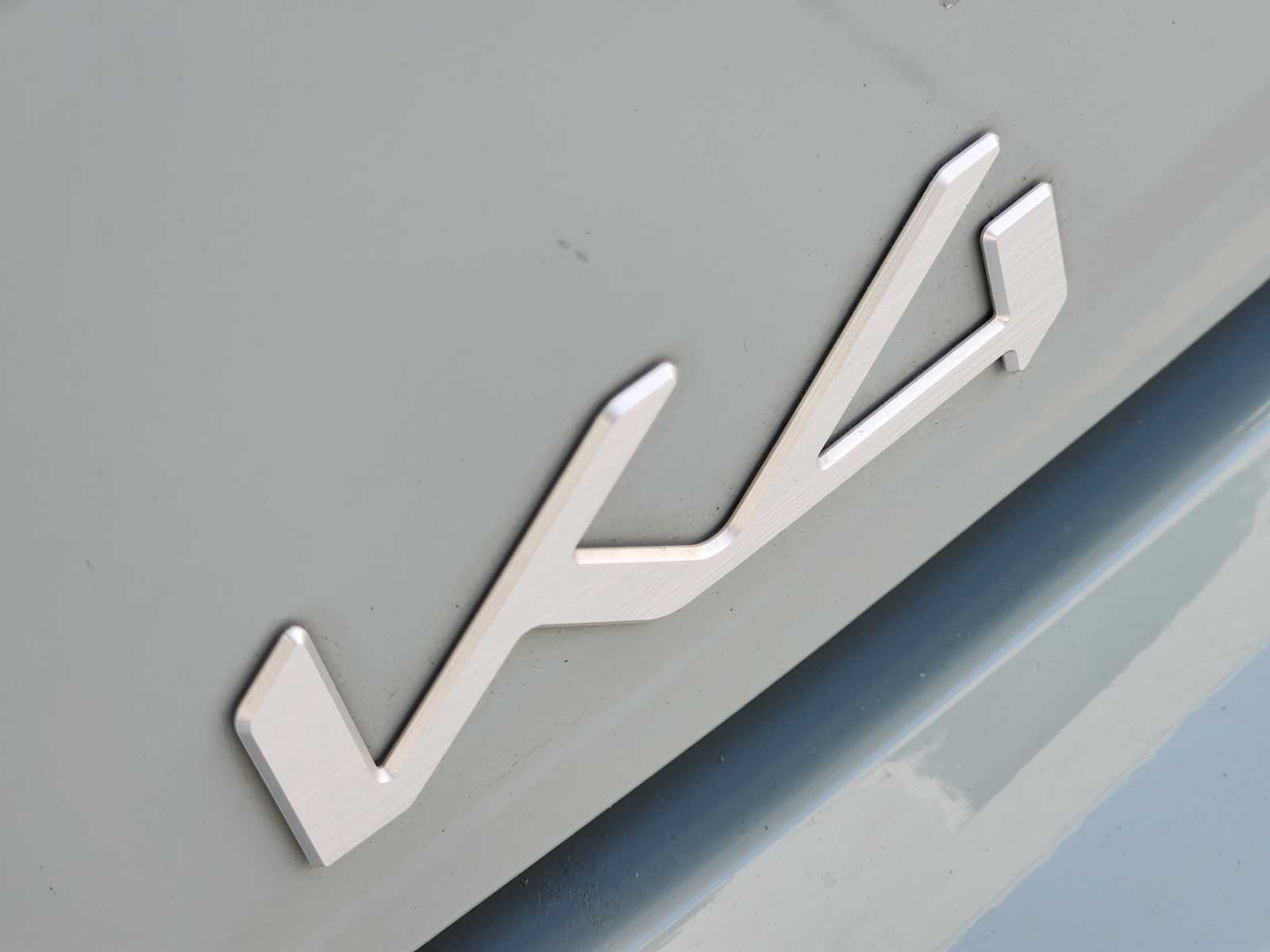 Used 2025 Morning Haze Kia LXS image 8