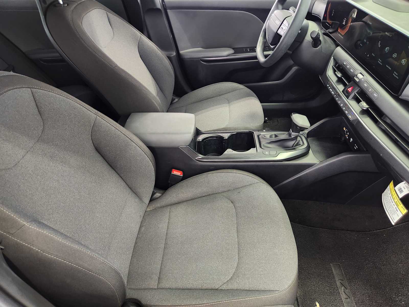 Used 2025 Morning Haze Kia LXS image 10