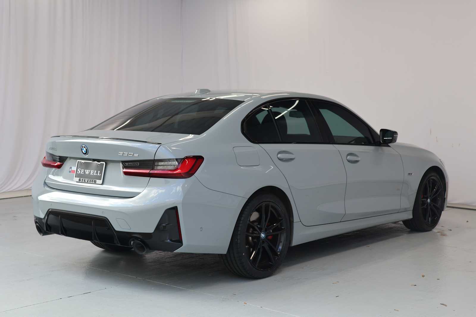 Used 2023 Brooklyn Grey Metallic BMW 330e image 10