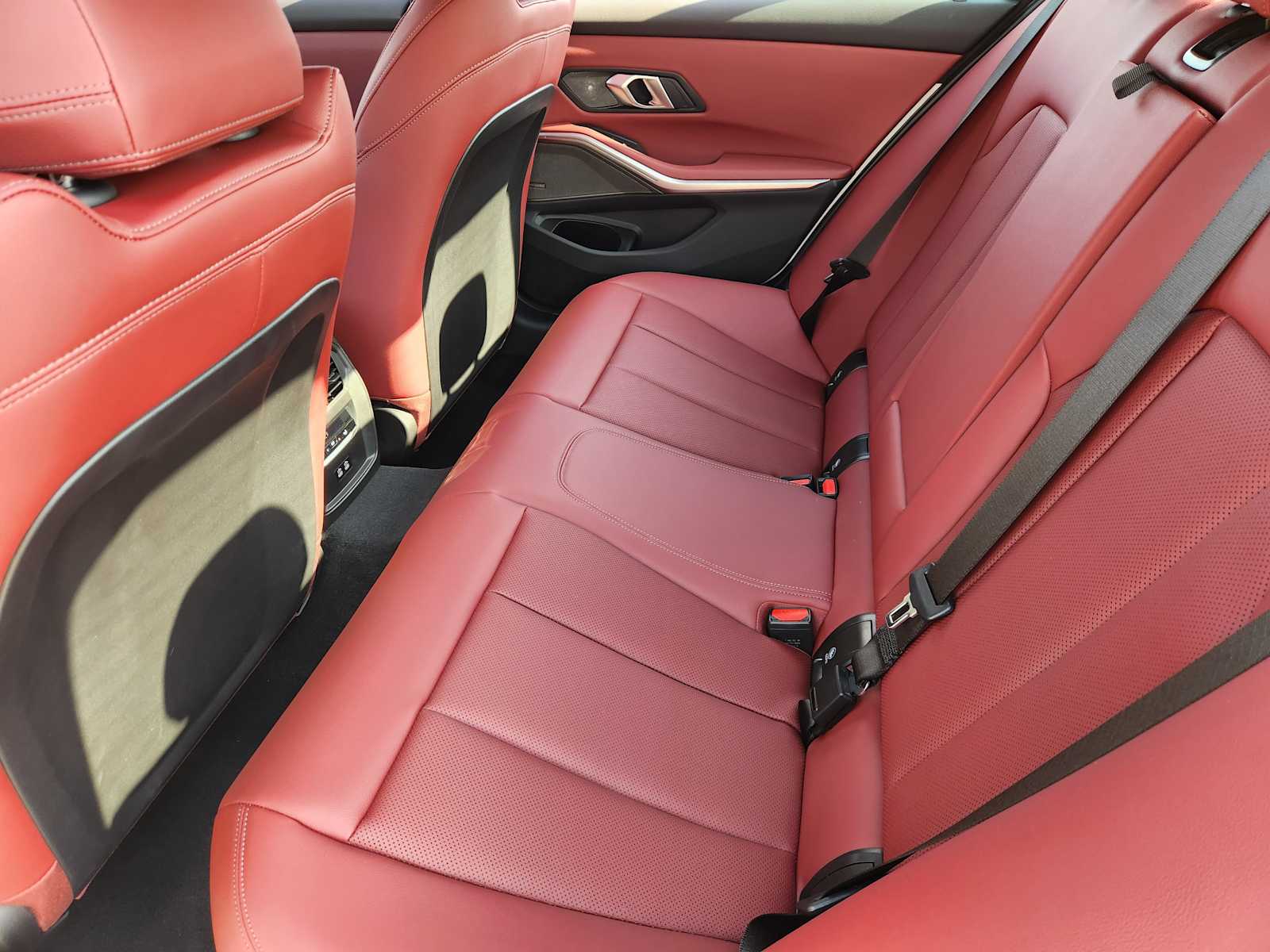 New 2026 Mineral White Metallic BMW  image 7