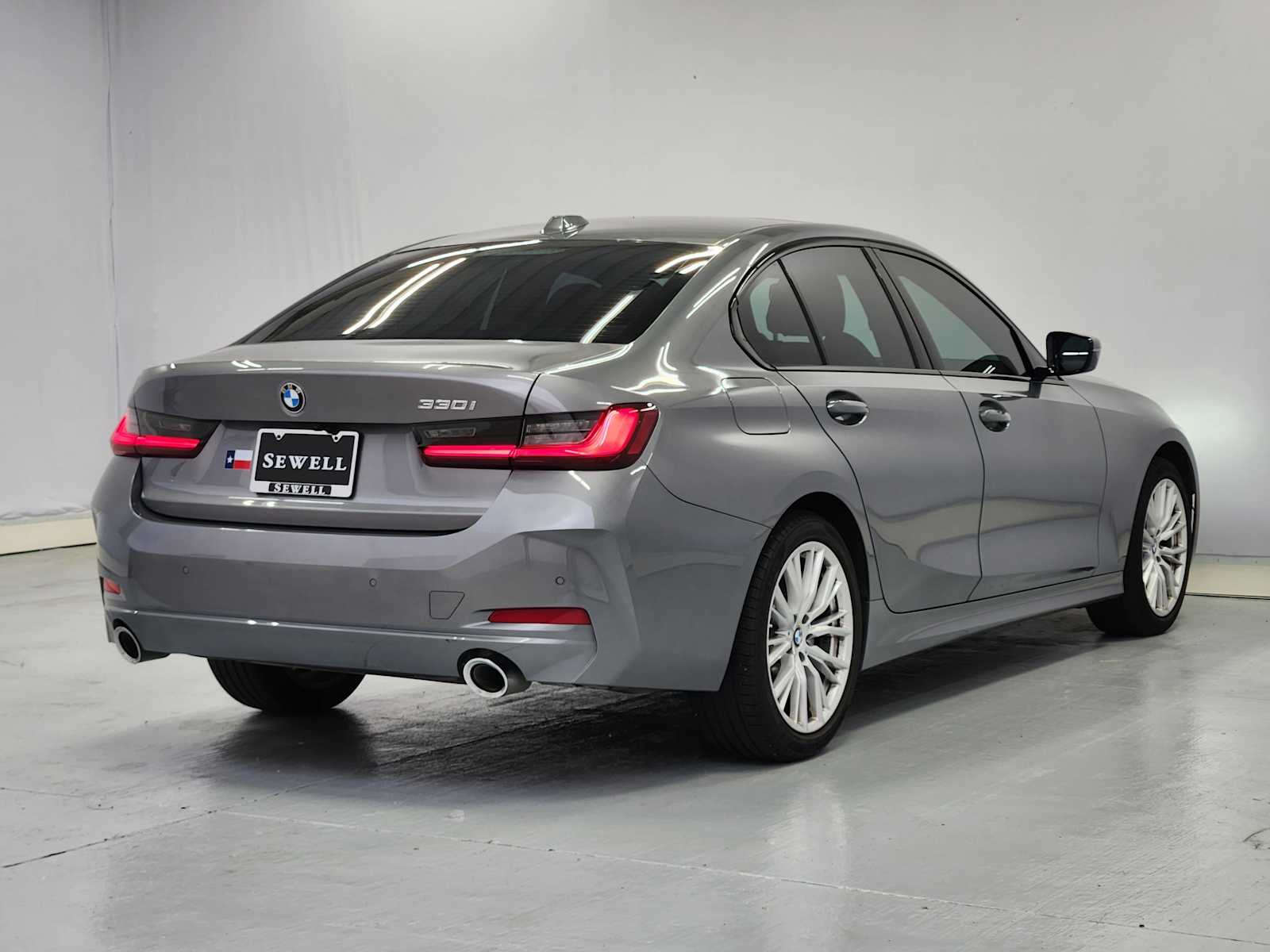 Certified Used 2023 Skyscraper Grey Metallic BMW 330i image 4