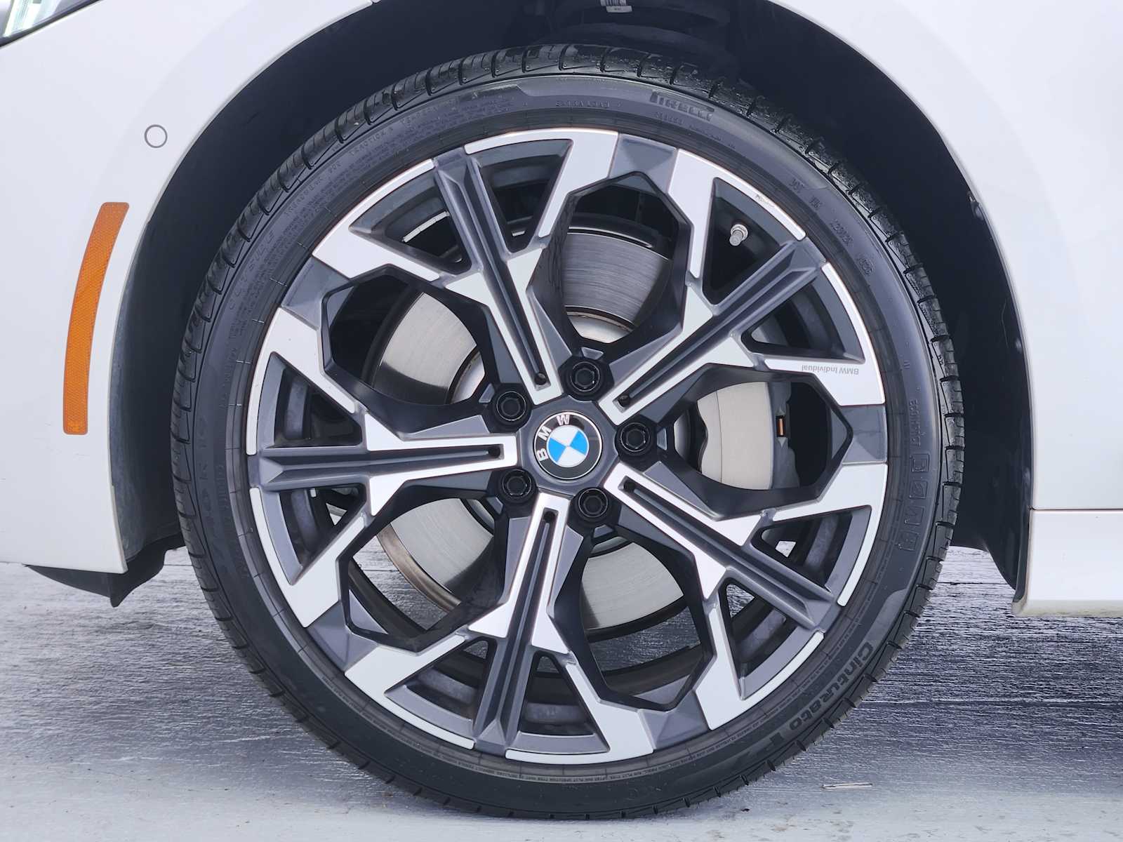 Certified Used 2025 Mineral White Metallic BMW 330i xDrive image 7