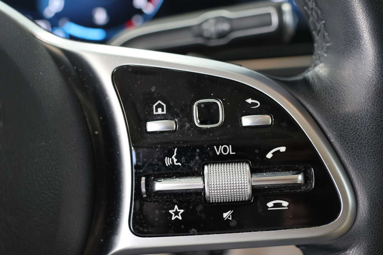 Used 2022 Polar White Mercedes-Benz GLE 350 image 23