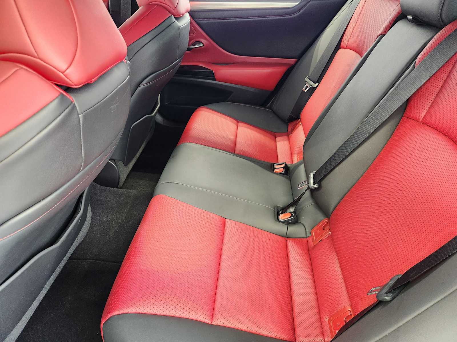 Used 2022 Iridium Lexus F SPORT image 20