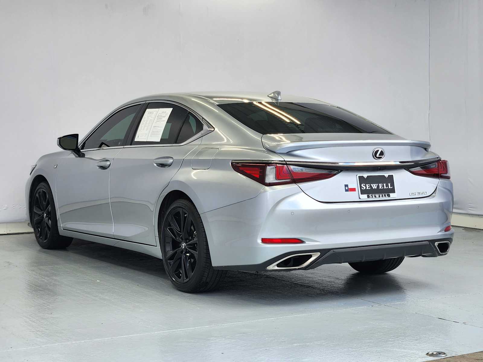 Used 2022 Iridium Lexus F SPORT image 3