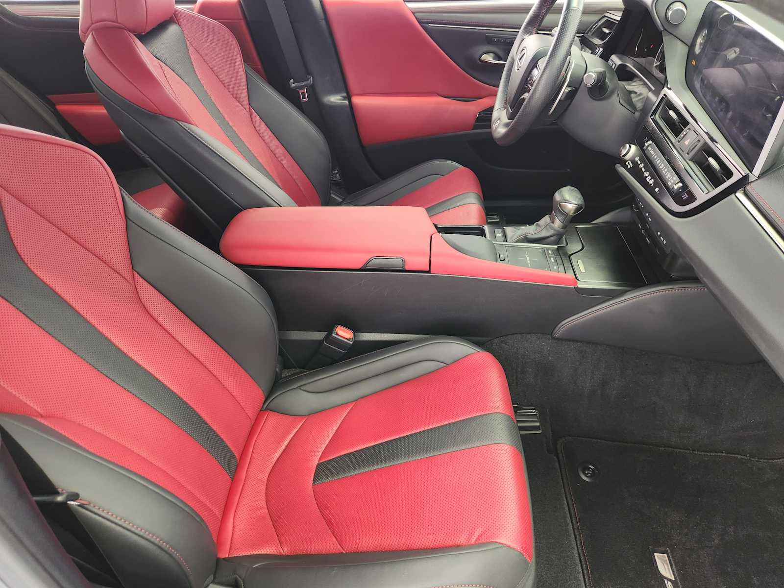 Used 2022 Iridium Lexus F SPORT image 10