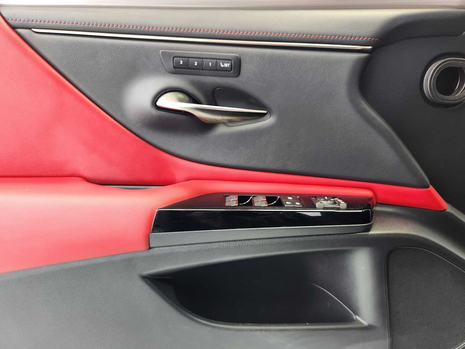 Used 2022 Iridium Lexus F SPORT image 16
