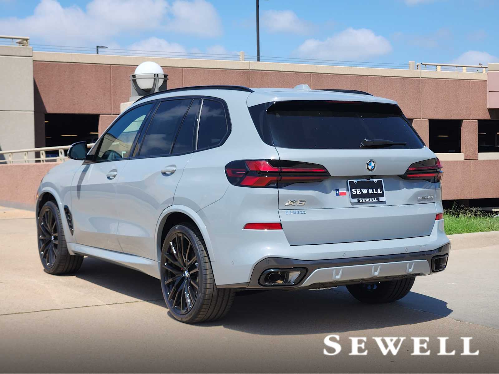 New 2026 Brooklyn Grey Metallic BMW sDrive40i image 3