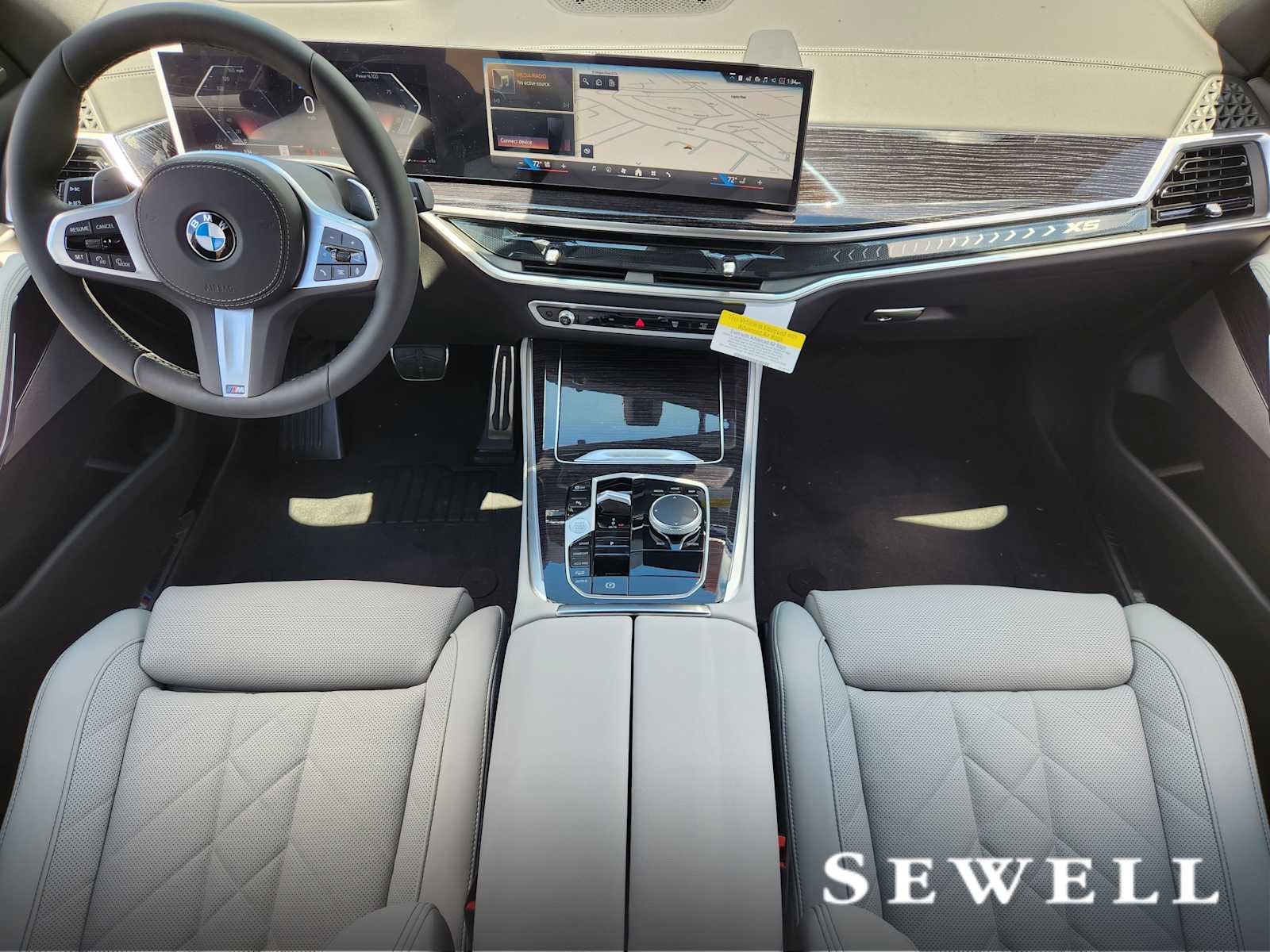 New 2026 Dravit Grey Metallic BMW xDrive40i image 6