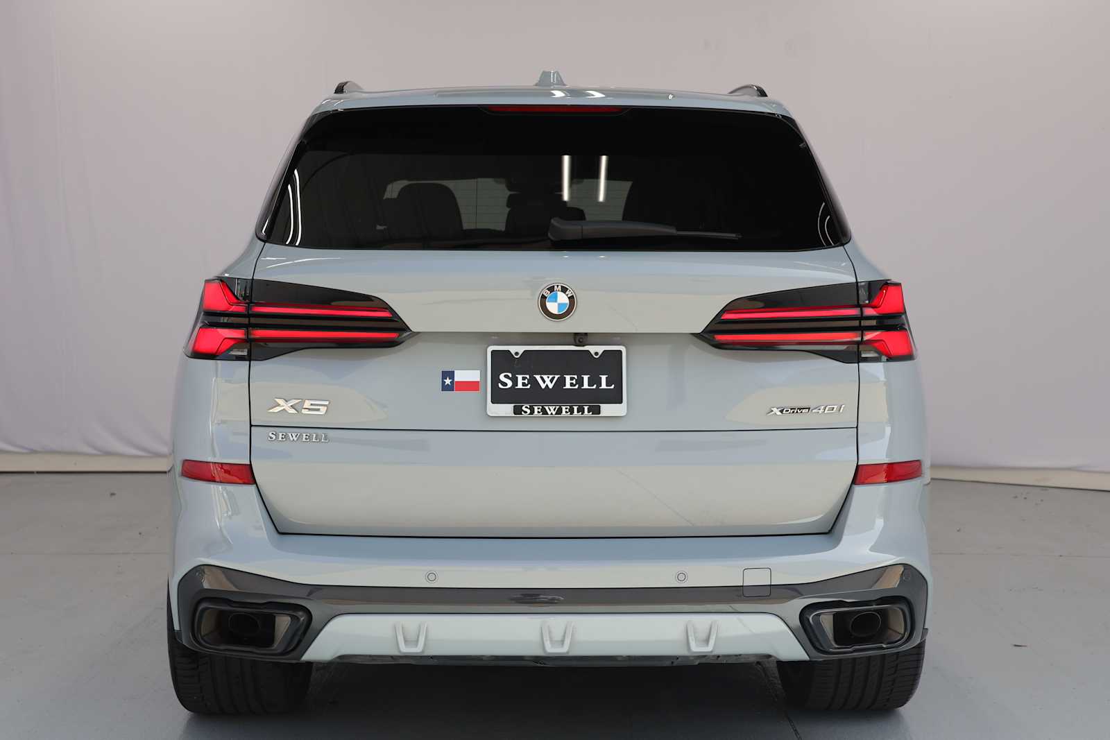 Certified Used 2024 Brooklyn Grey Metallic BMW xDrive40i image 8