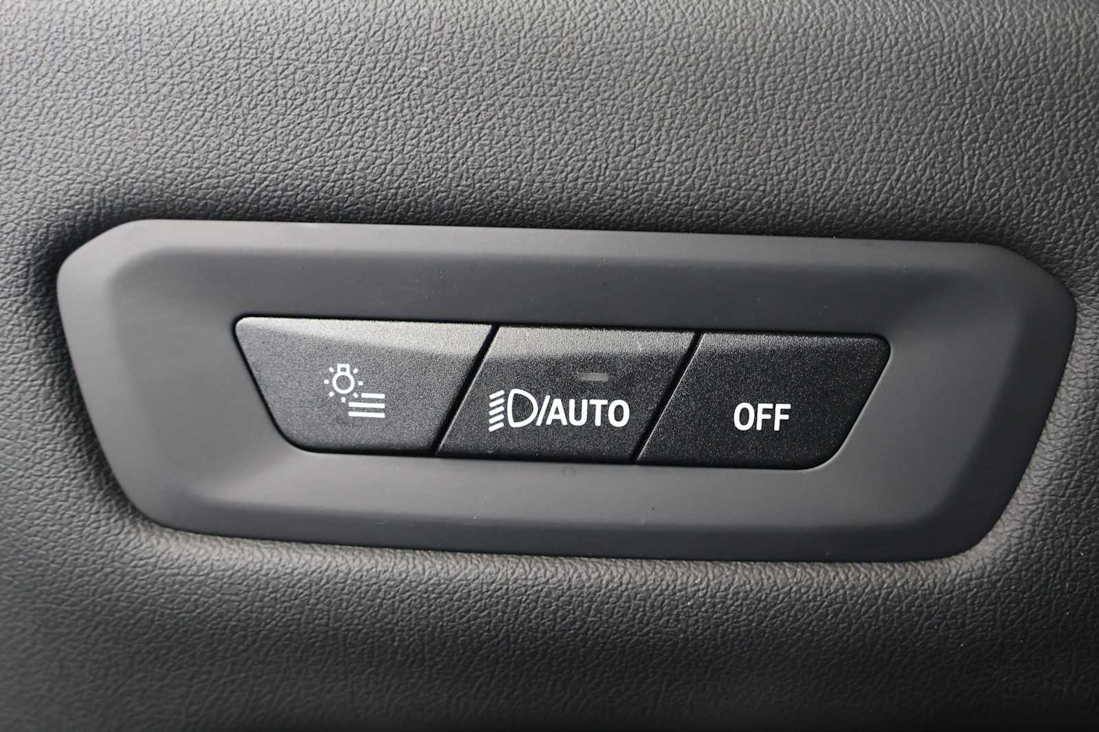 Certified Used 2024 Brooklyn Grey Metallic BMW xDrive40i image 24