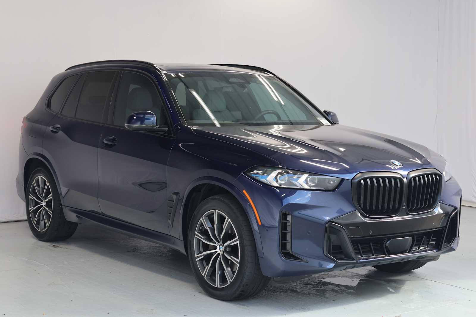 Certified Used 2024 Tanzanite Blue II Metallic BMW xDrive40i image 3