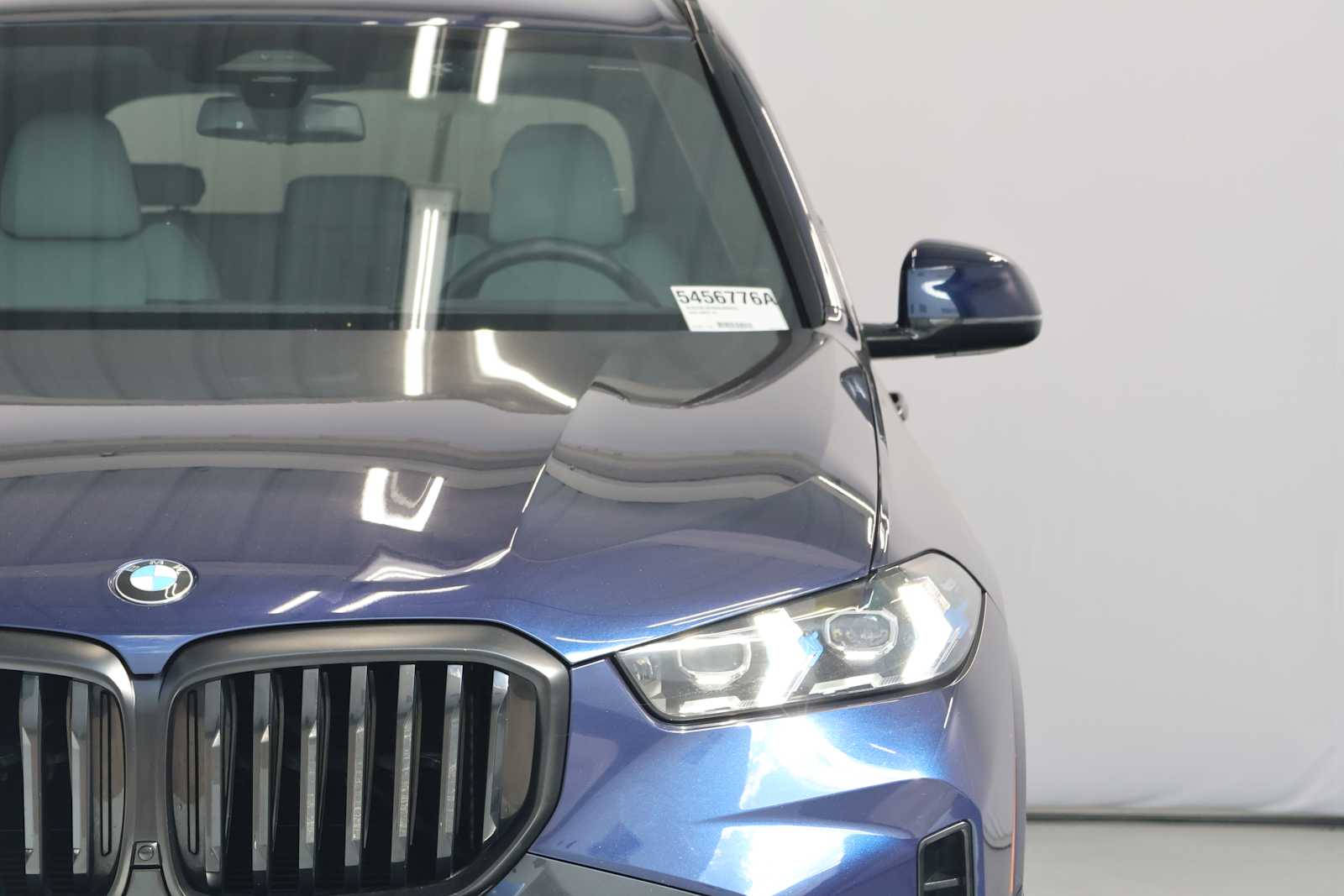 Certified Used 2024 Tanzanite Blue II Metallic BMW xDrive40i image 4