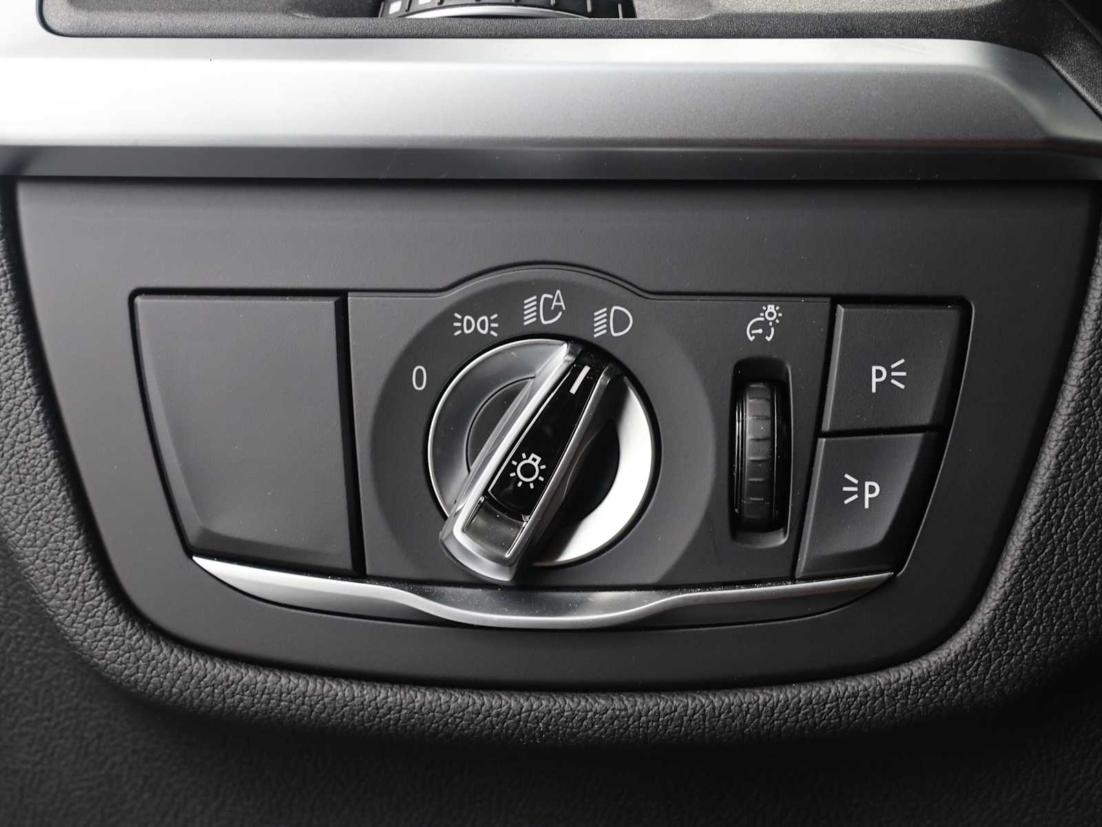 Certified Used 2025 Phytonic Blue Metallic BMW xDrive30i image 13