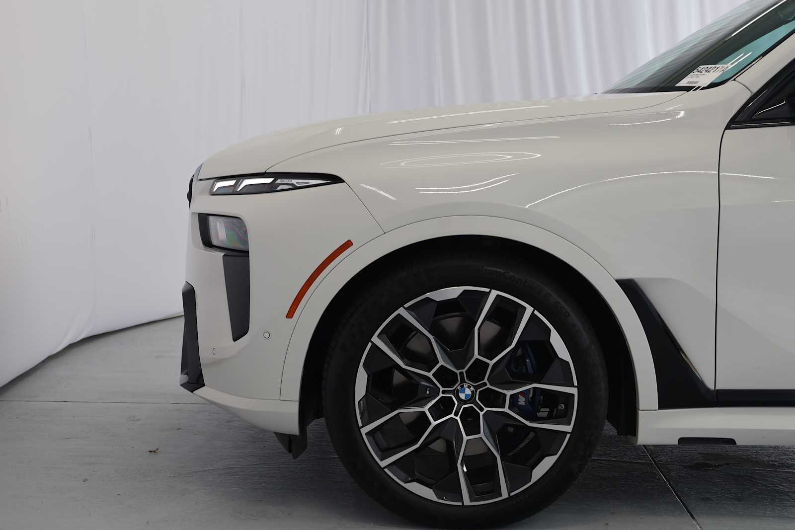 Certified Used 2025 Alpine White BMW M60i image 8