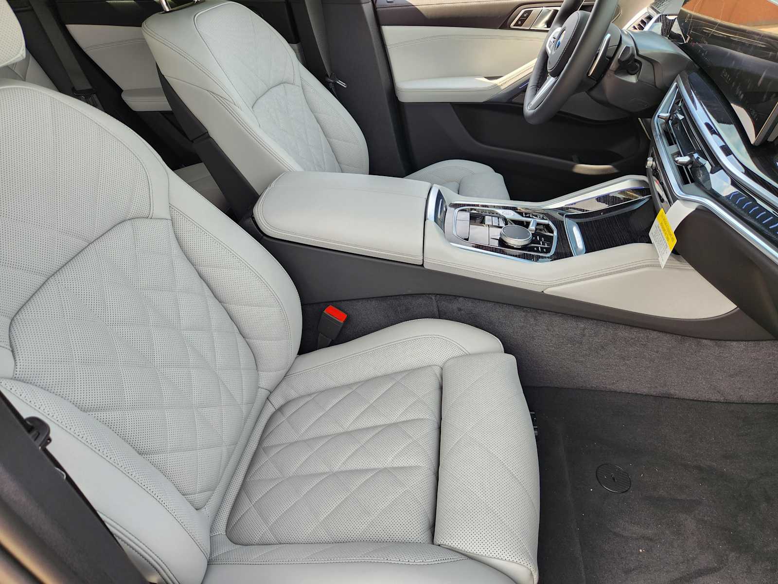 New 2027 Dravit Grey Metallic BMW  image 5