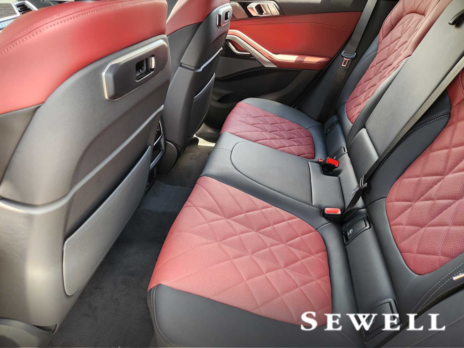 New 2027 Skyscraper Grey Metallic BMW xDrive40i image 7