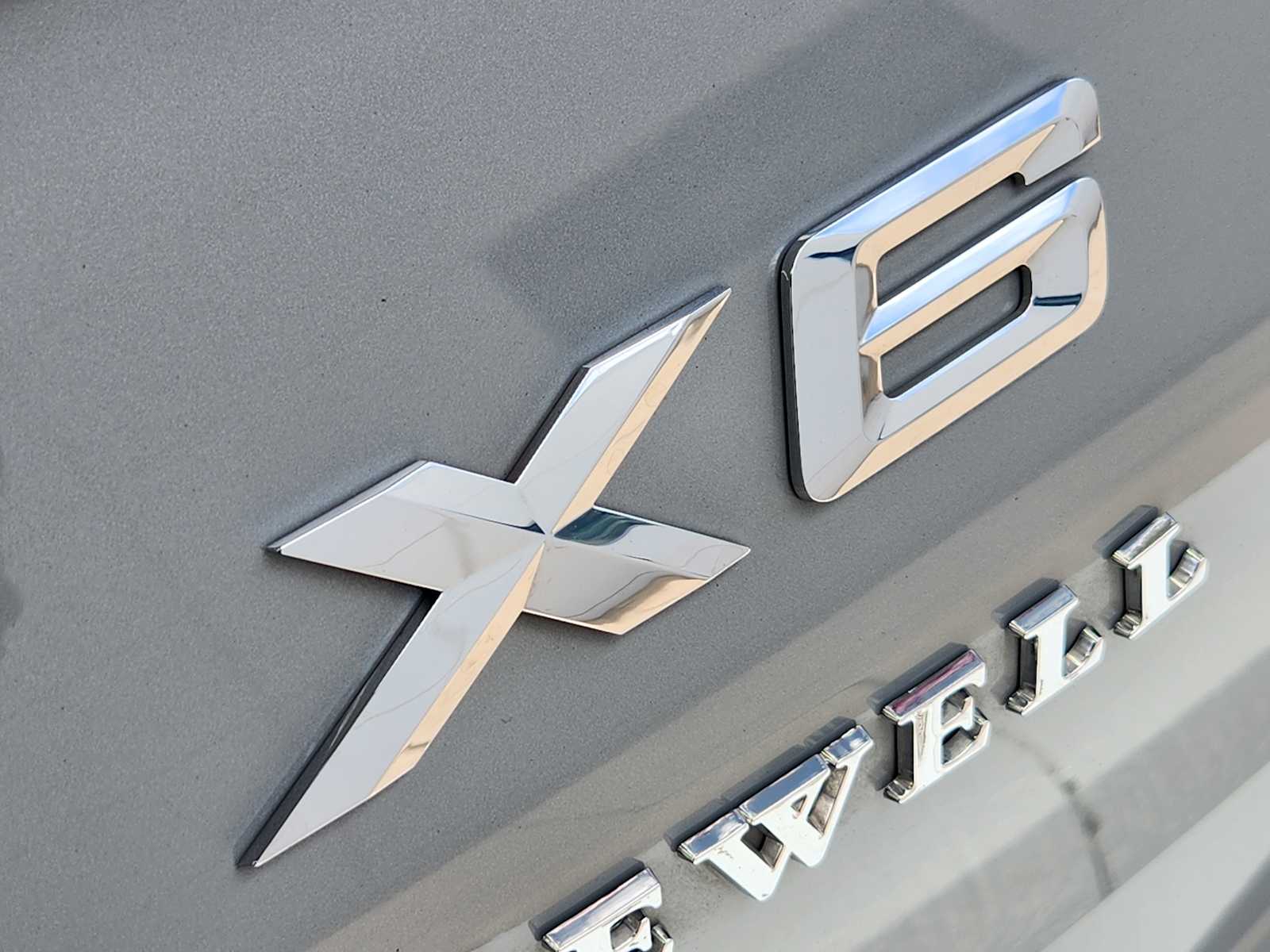 Certified Used 2024 Not Available BMW xDrive40i image 9