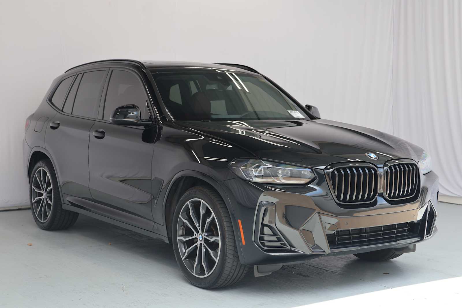 Certified Used 2023 Black Sapphire Metallic BMW sDrive30i image 4