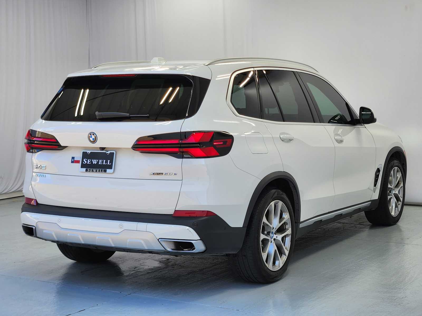 Certified Used 2024 Alpine White BMW xDrive50e image 8