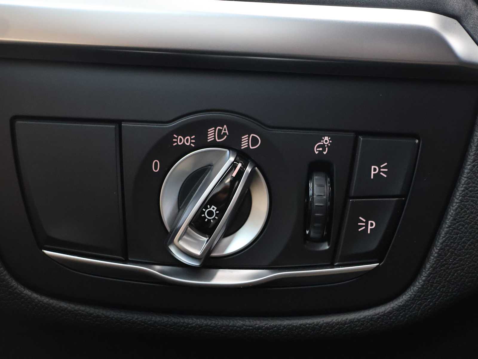 Used 2023 Dark Graphite Metallic BMW xDrive30i image 20