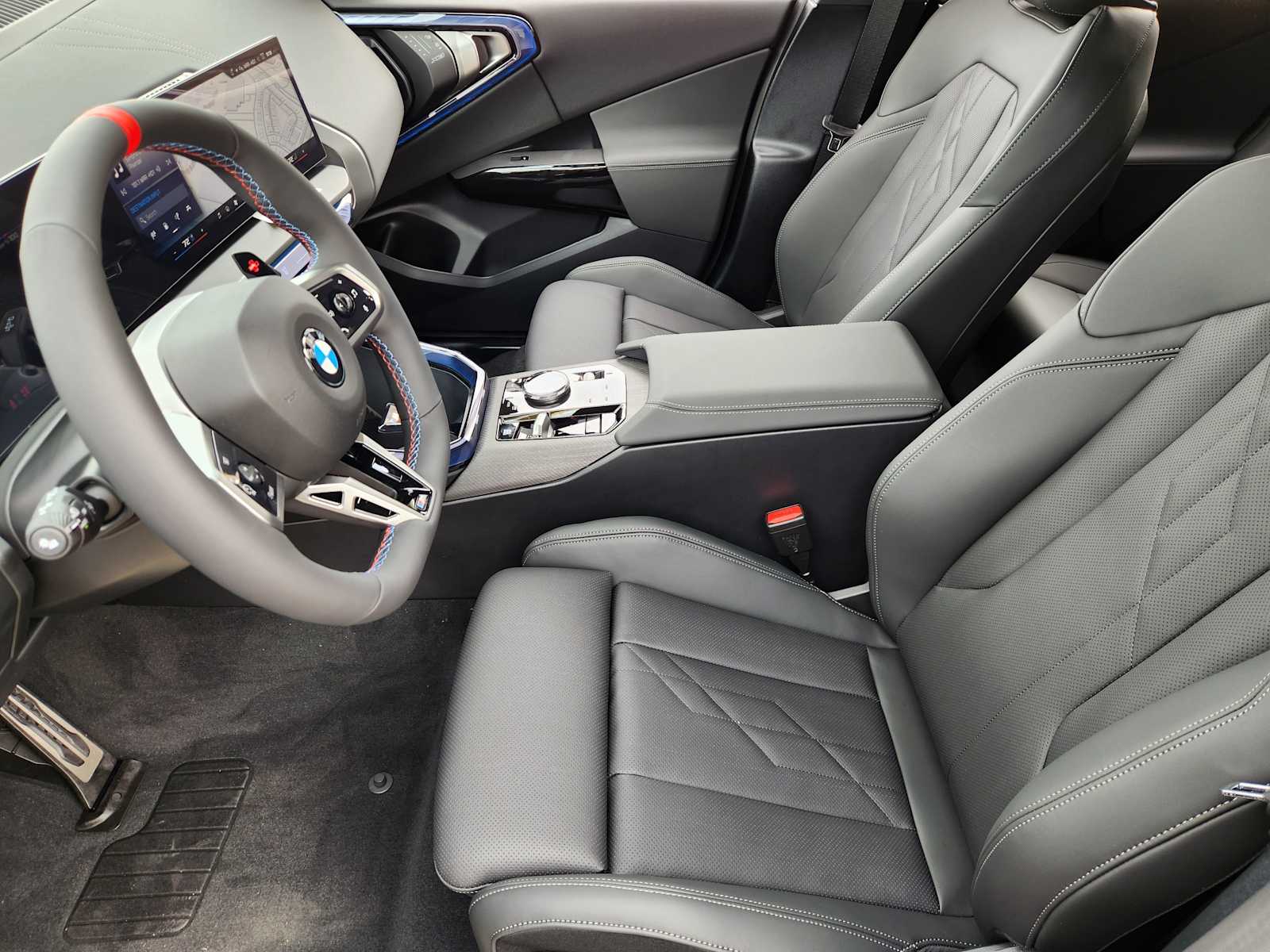 New 2026 Tanzanite Blue II Metallic BMW M50 xDrive image 4