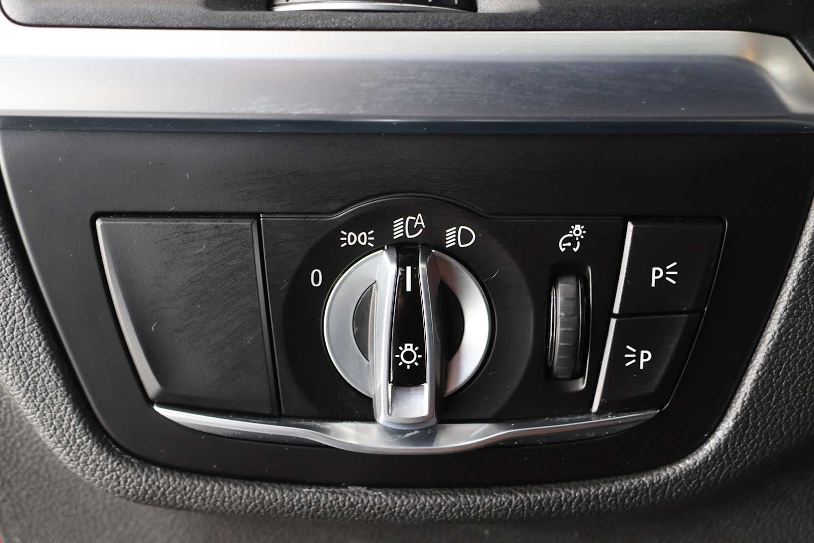 Certified Used 2023 Toronto Red Metallic BMW  image 18