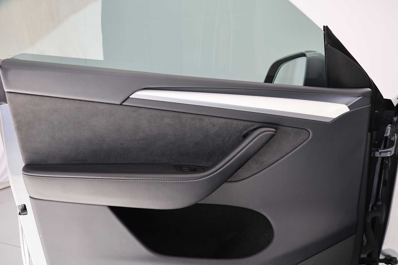 Used 2024 Quicksilver Tesla Performance image 8