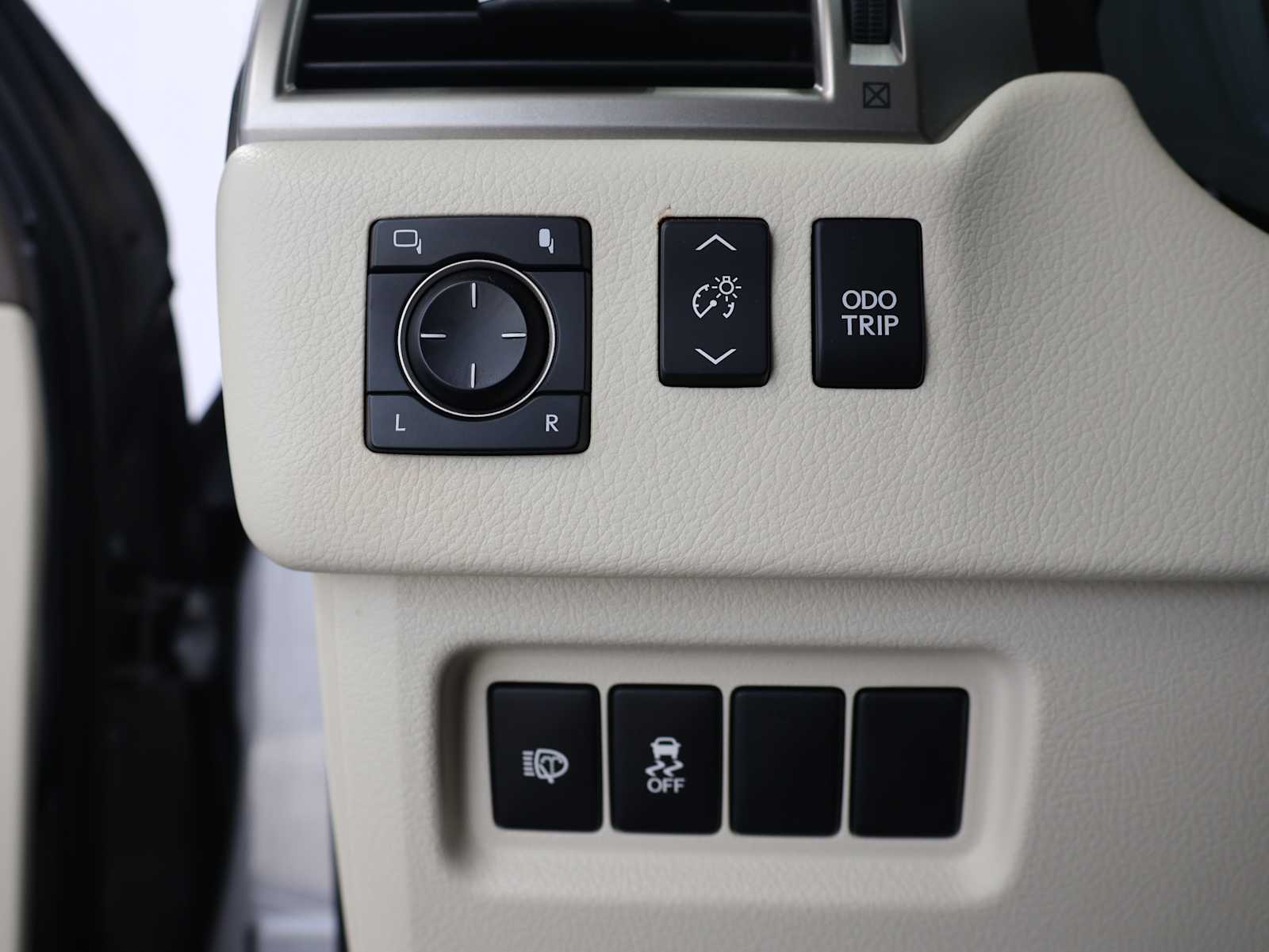 Used 2019 Nebula Gray Pearl Lexus Premium image 15