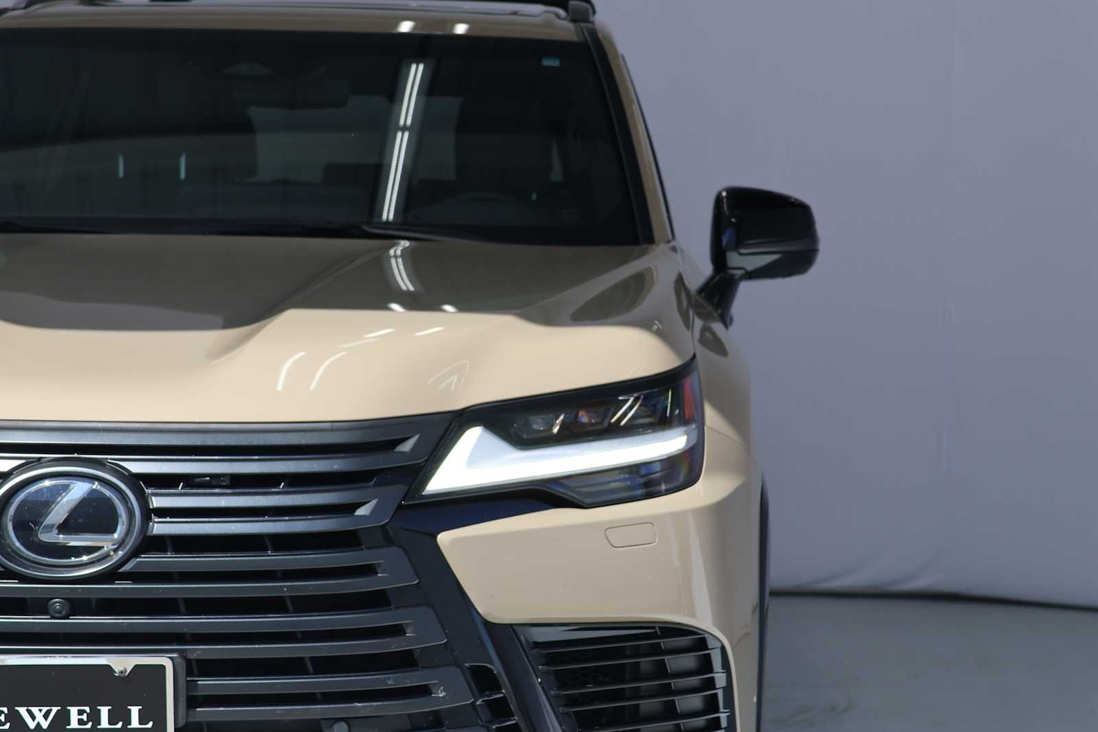 Used 2025 Earth Lexus Overtrail image 5
