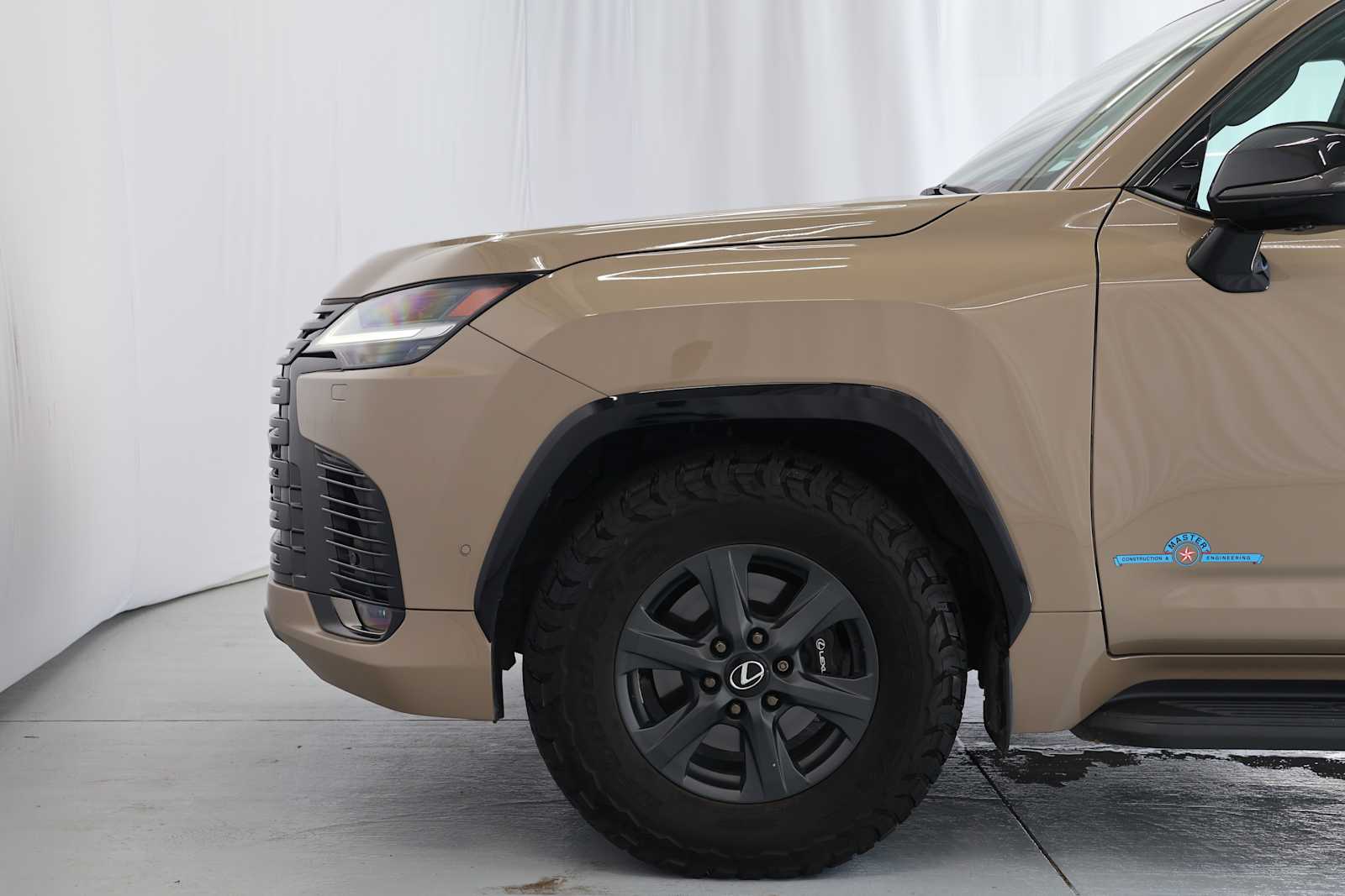 Used 2025 Earth Lexus Overtrail image 10