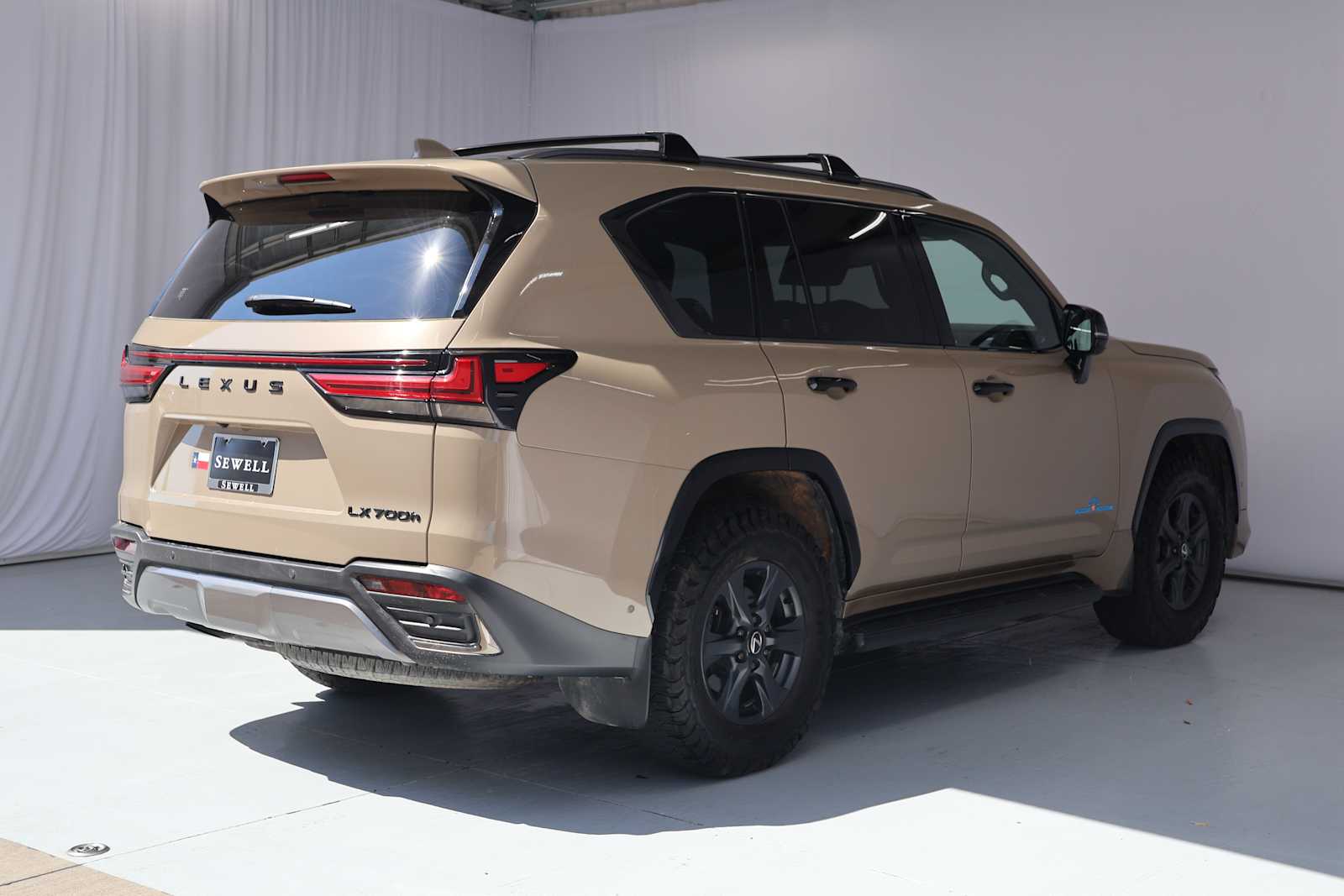 Used 2025 Earth Lexus Overtrail image 9